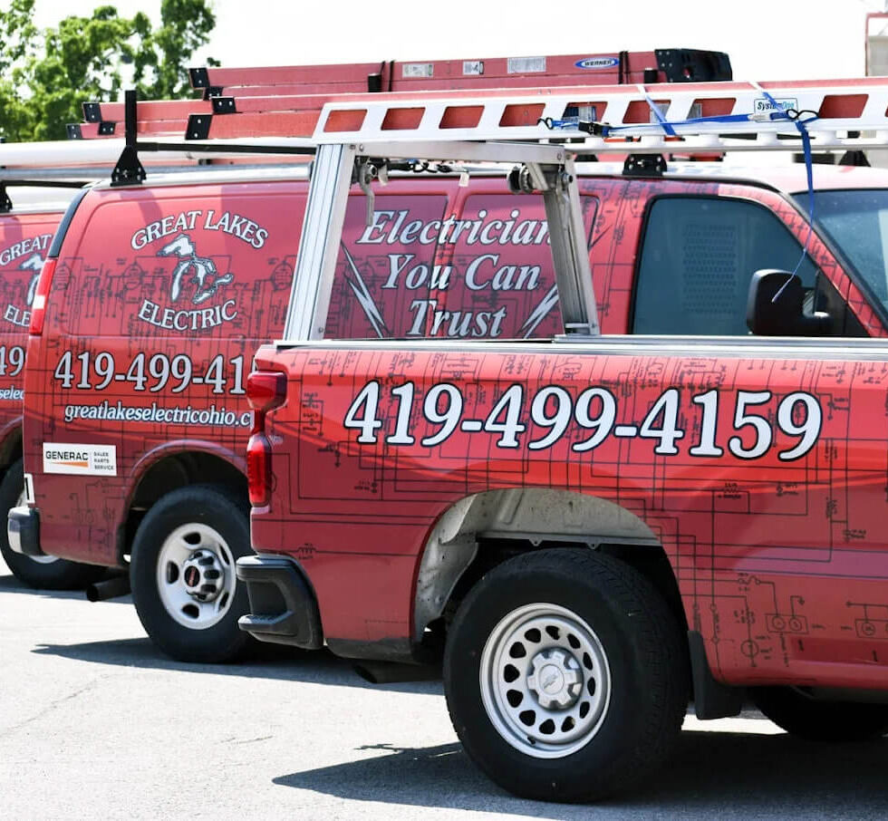 Branded Great Lakes Electric service trucks and vans ready to serve locals in Northern Ohio.